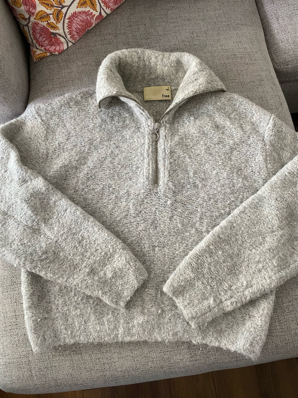 Wilfred Free Gwyneth Light Gray Half-Zip Sweater
